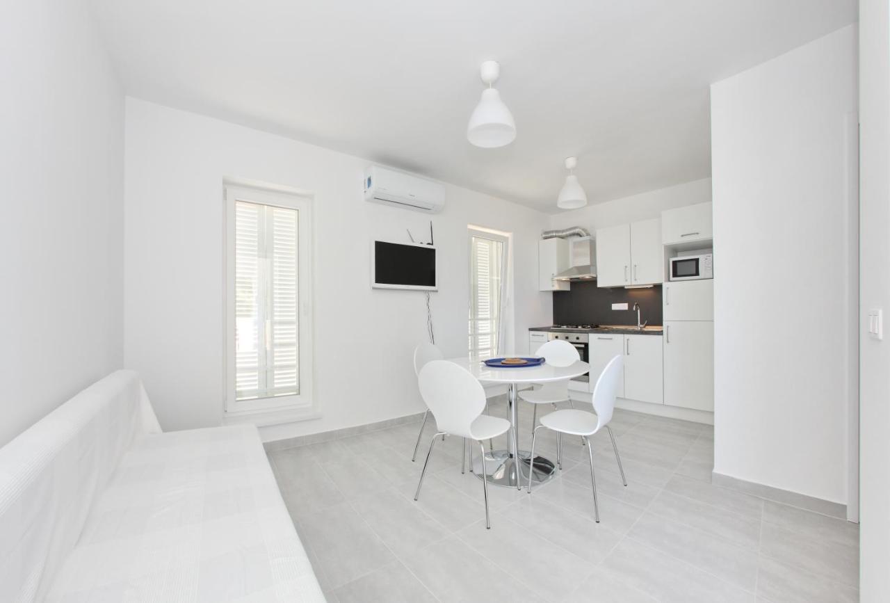 Apartments Vila Moli بيبينيا الغرفة الصورة
